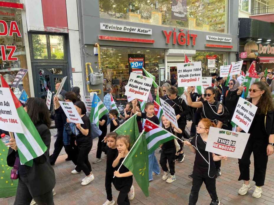 Çerkes Soykırımı’nın 161’inci yılında anlamlı yürüyüş