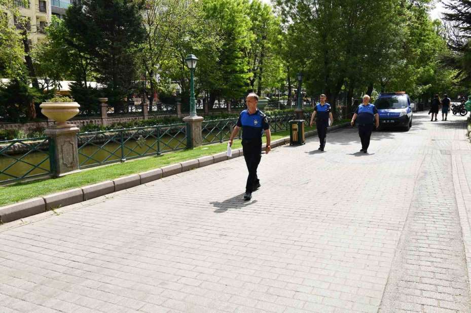 Tepebaşı zabıtasıdan "Tertemiz Eskişehir" denetimi