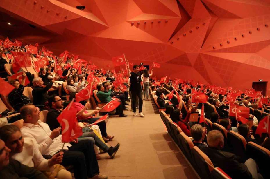 Senfoni Orkestrası’ndan coşkulu 19 Mayıs konseri