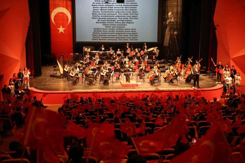 Senfoni Orkestrası’ndan coşkulu 19 Mayıs konseri
