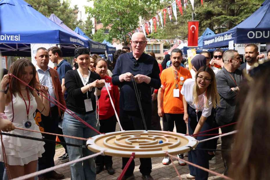 Odunpazarı 3D Gençlik Festivali coşkusu Eskişehir’i sardı