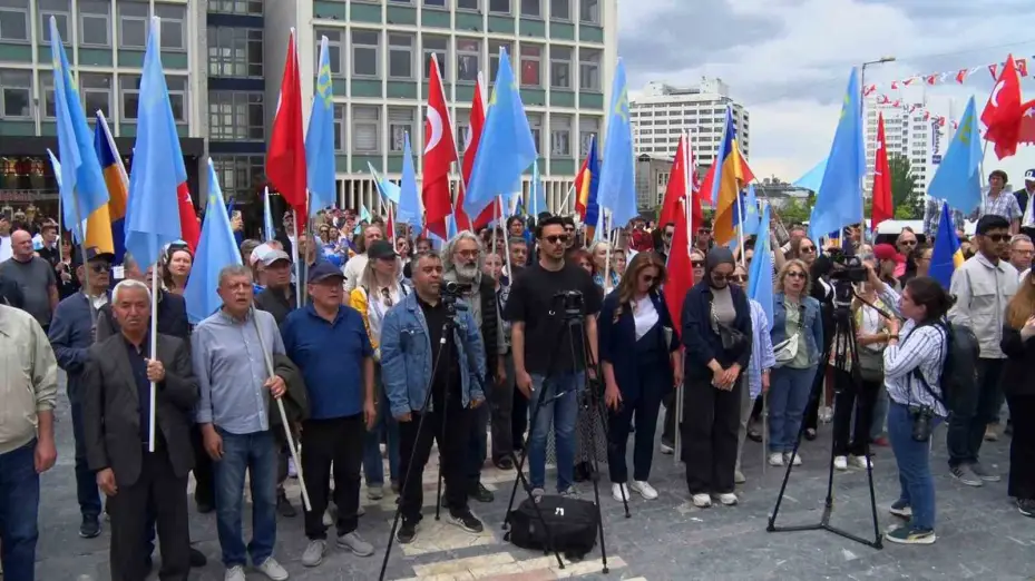 Kırım Tatar Türkleri’nin Sürgünü’nün 81. yıl dönümü Ulus Meydanı’nda anıldı