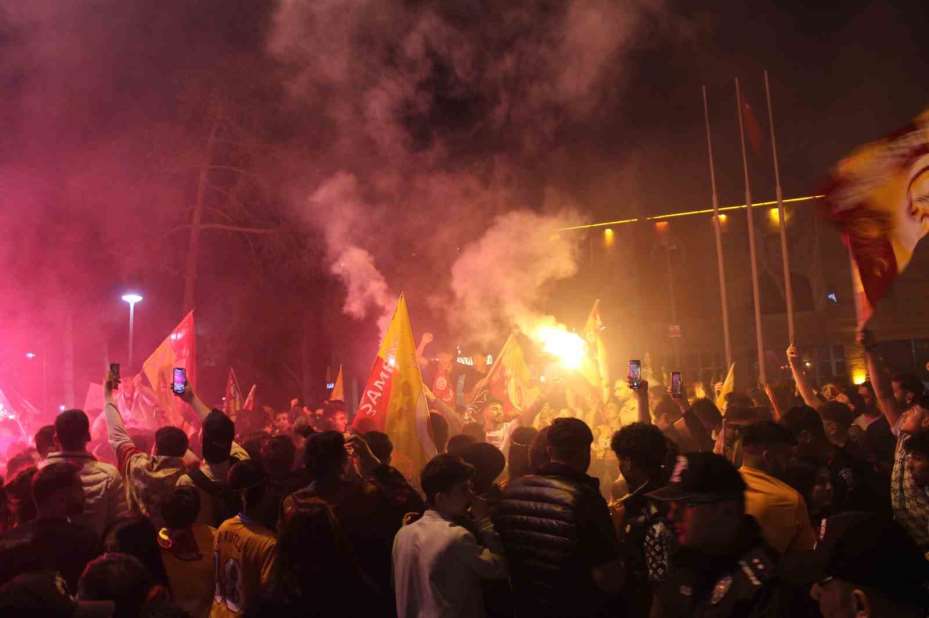 Galatasaray’ın şampiyonluğu Kayseri’de coşkuyla kutlandı