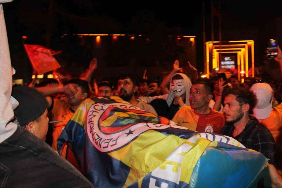 Galatasaray’ın şampiyonluğu Kayseri’de coşkuyla kutlandı