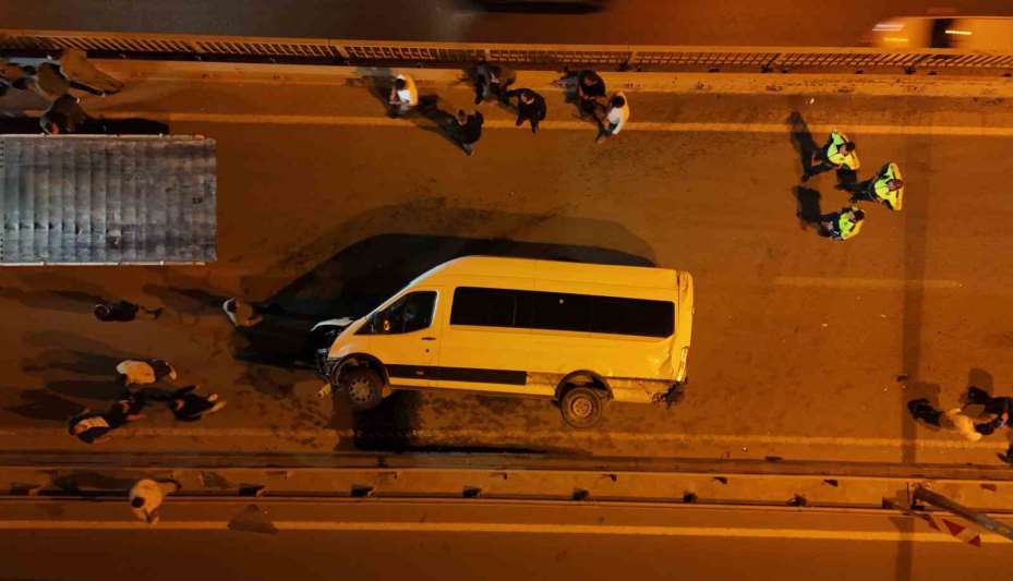 Alkollü genç şehirde kabus yaşattı: Patronunu ve servis şoförünü gasp etti, kaza üstüne kaza yaptı