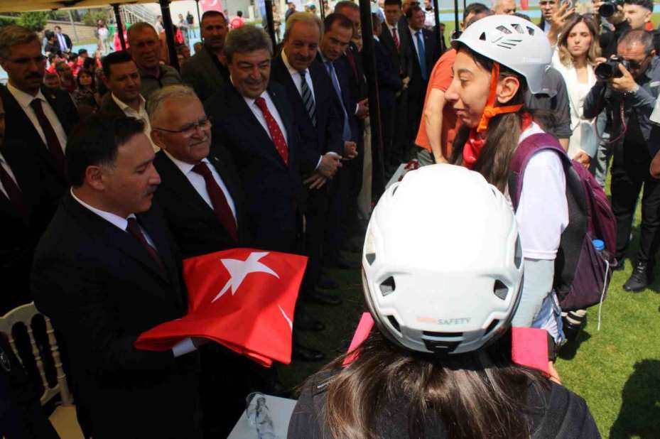 Kayseri’de 19 Mayıs coşkusu