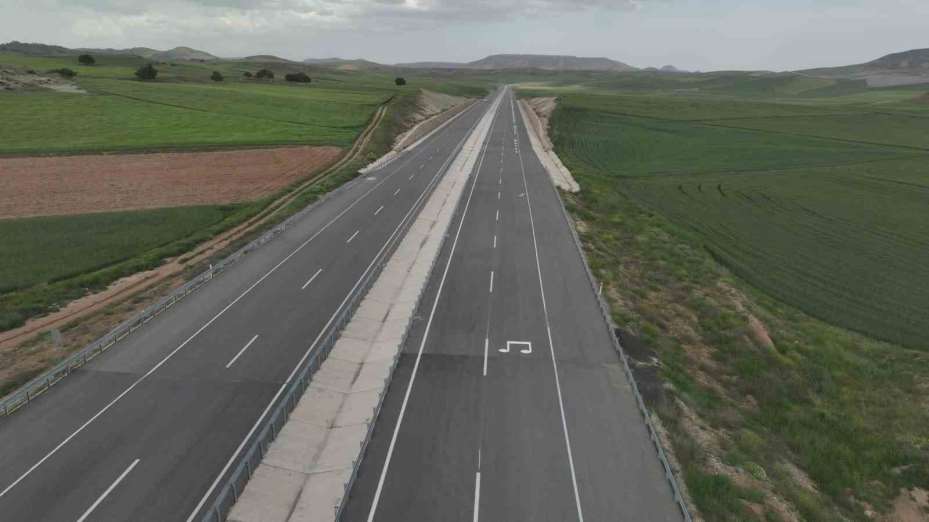 Karayollarında müzikli uyarı işareti uygulaması
