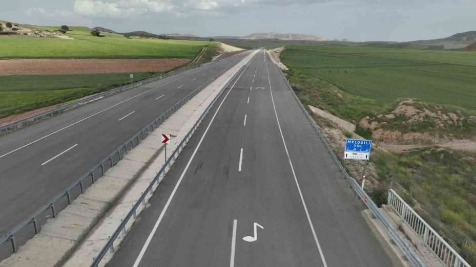 Karayollarında müzikli uyarı işareti uygulaması