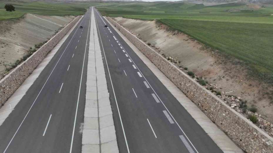 Karayollarında müzikli uyarı işareti uygulaması