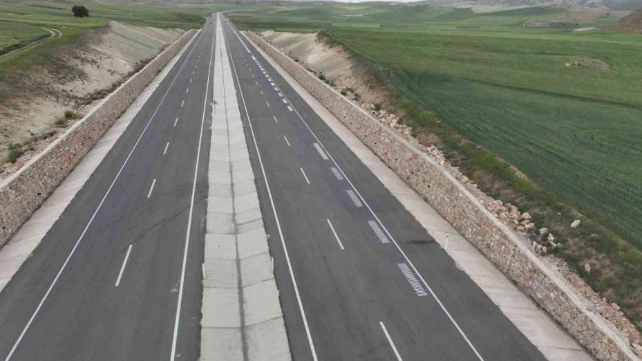 Karayollarında müzikli uyarı işareti uygulaması