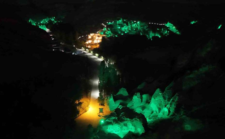 Bu mahalle nüfusunun 675 katı turist ağırladı