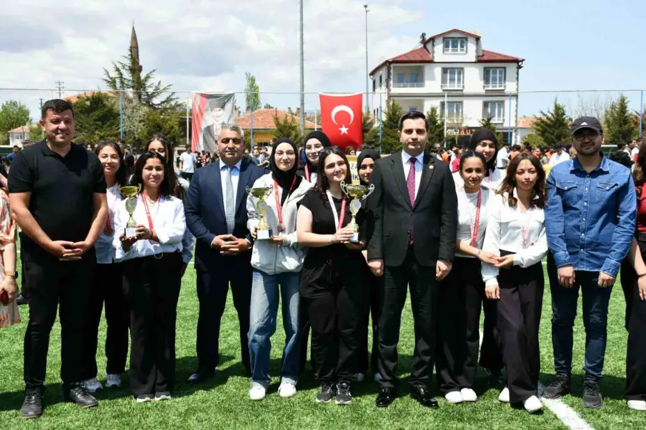 Tomarza’da 19 Mayıs coşkuyla kutlandı