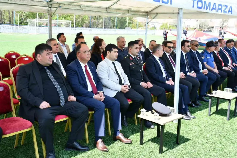Tomarza’da 19 Mayıs coşkuyla kutlandı