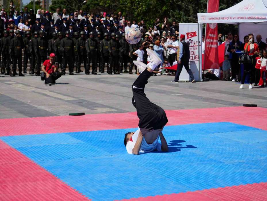Kırıkkale ve Çorum’da 19 Mayıs coşkusu