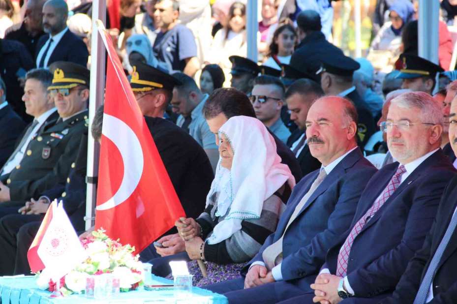 Kırıkkale ve Çorum’da 19 Mayıs coşkusu