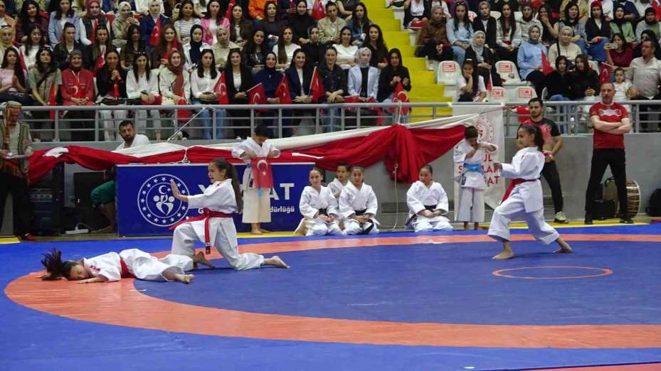 19 Mayıs Gençlik ve Spor Bayramı Yozgat’ta yiğitlerin ‘Er Meydanı’ oldu