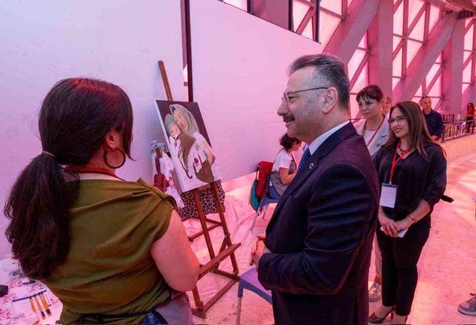 Vali Aksoy Genç Sanat Çalıştayı’na katıldı