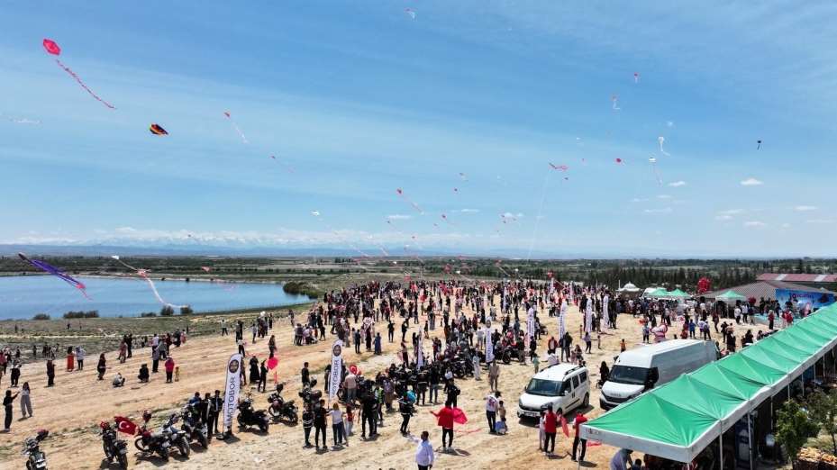 Niğde’de 19 Mayıs coşkusu Uçurtma Şenliği ile zirveye ulaştı