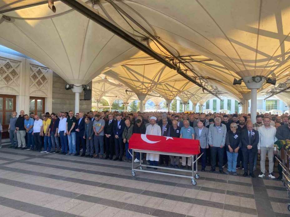 Valetta Büyükelçisi Erdeniz Şen son yolculuğuna uğurlandı
