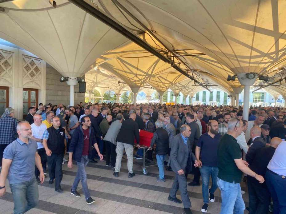 Valetta Büyükelçisi Erdeniz Şen son yolculuğuna uğurlandı