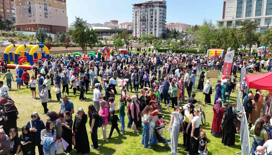 Kırıkkale’de her yaştan vatandaş 19 Mayıs şenliğinde buluştu