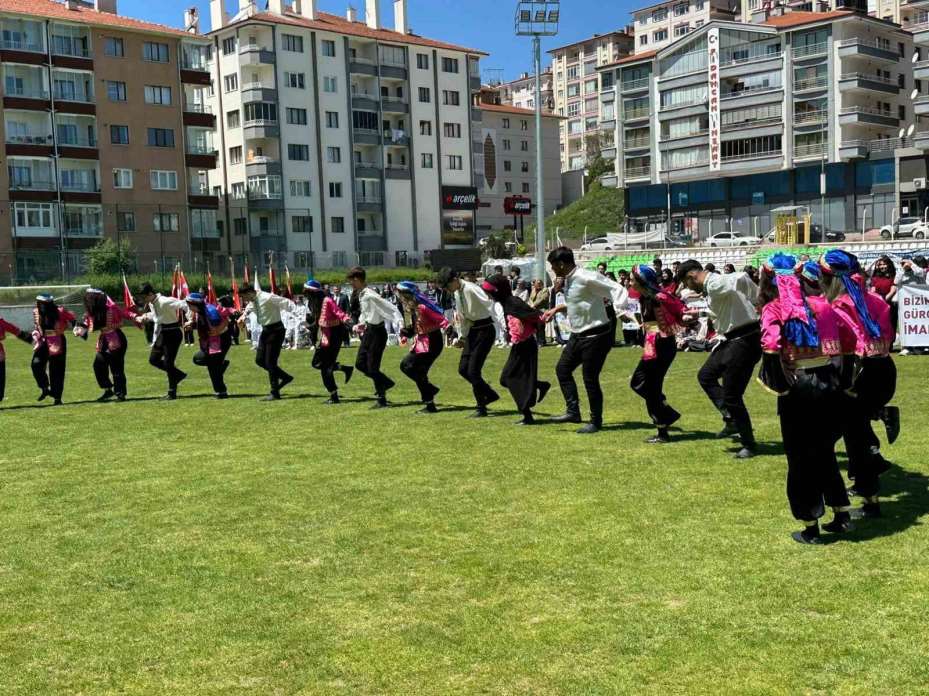 Kızılcahamam’da 19 Mayıs coşkuyla kutlandı