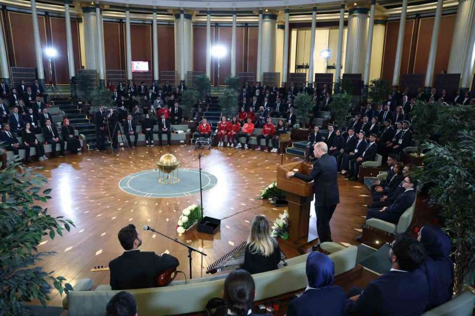 Cumhurbaşkanı Erdoğan: "Terörsüz Türkiye kavşağını inşallah suhuletle döndükten sonra Türkiye Yüzyılı menziline çok daha hızlı ulaşacağız"