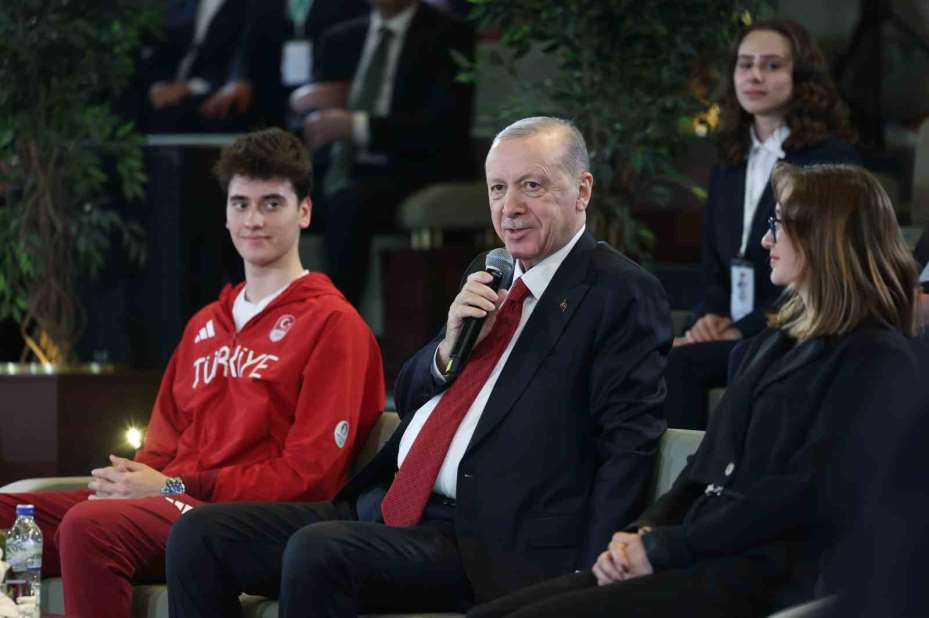 Cumhurbaşkanı Erdoğan: "Terörsüz Türkiye kavşağını inşallah suhuletle döndükten sonra Türkiye Yüzyılı menziline çok daha hızlı ulaşacağız"