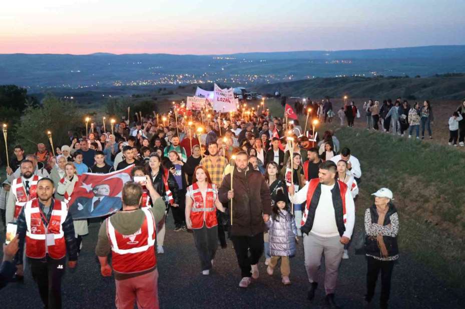 1744 rakımlı Dinek Dağı’nda 19 Mayıs coşkusu