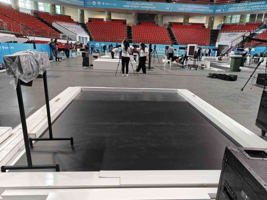MEB Robot Yarışması için hummalı çalışmalar sürüyor