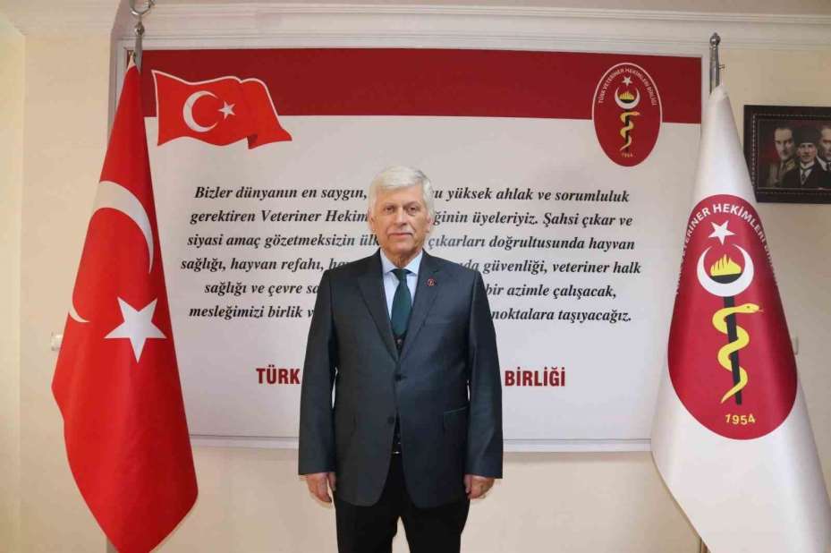 TVHB Başkanı Eroğlu: "Başta arıcılarımız olmak üzere, arıyı seven herkesin Dünya Arı Günü kutlu olsun"