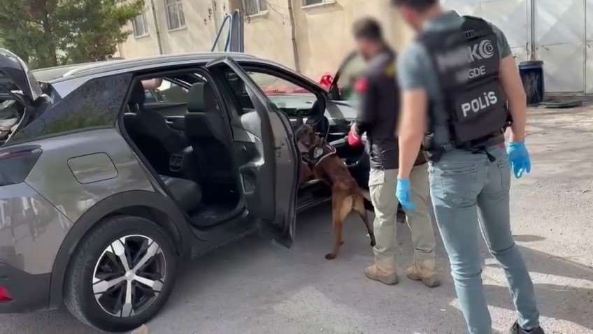 Niğde’de 2 kilo 600 gram uyuşturucu ele geçirildi