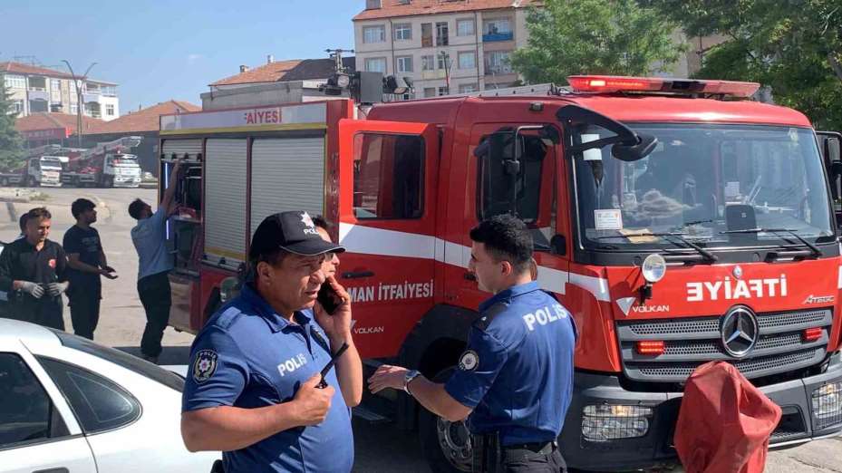 Karaman’da cami otoparkında yangın