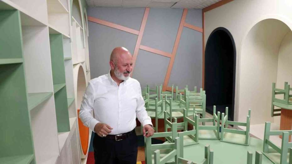 Başkan Çolakbayrakdar: "Evlatlarımıza kitapla nefes aldıracak bir mekân daha kazandırdık"