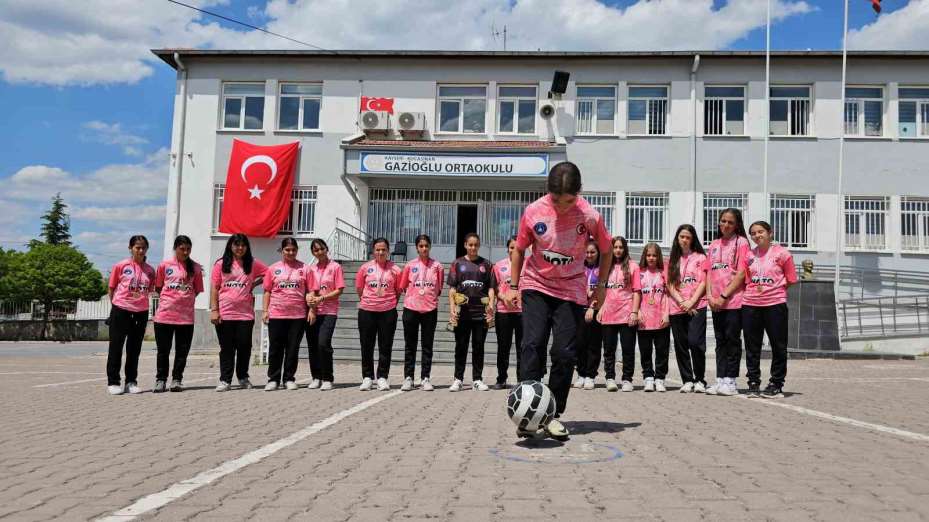 Okul bahçesinden şampiyonluklara