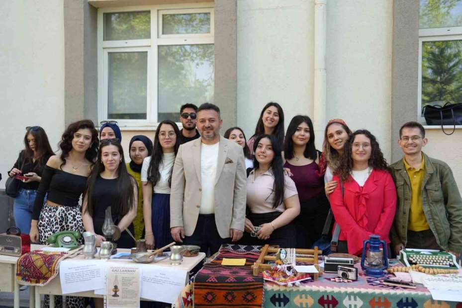 Bu sergiyi ziyaret edenler geçmişi yaşadı