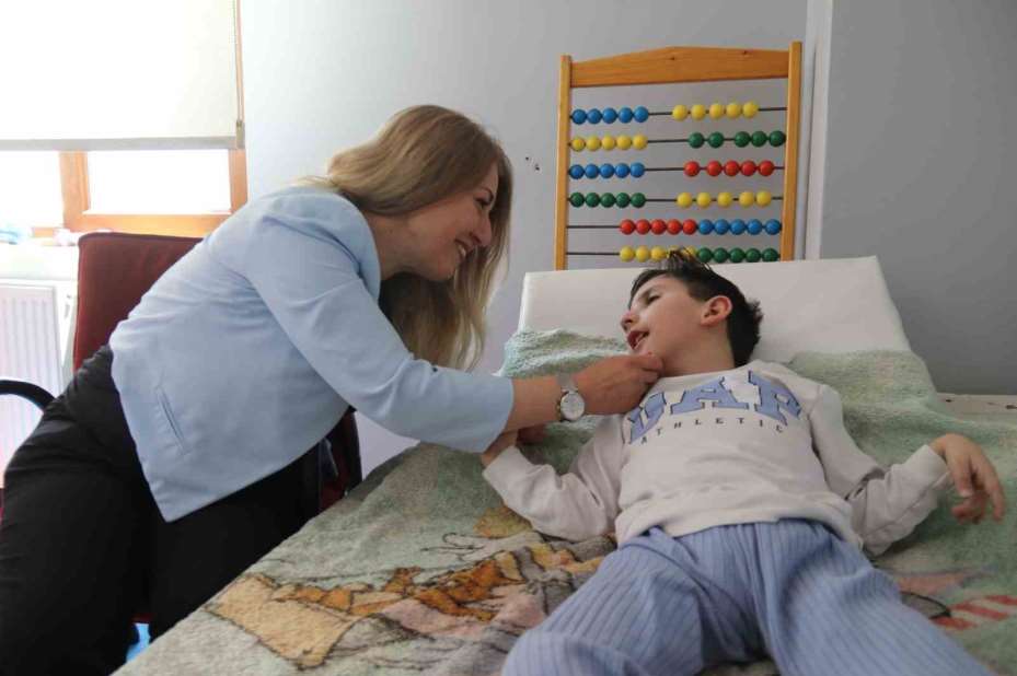 Milyonda bir görülen hastalık Eskişehirli çocuğun hayatını kararttı