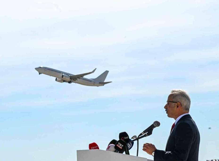 Bakan Uraloğlu: "Ordu-Giresun Havalimanı, bölgenin ekonomik, turistik ve sosyal gelişimini destekleyen bir cazibe merkezidir"