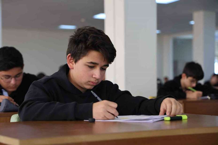 Uzmanı uyardı, bu cümleler öğrencinin motivasyonunu düşürüyor