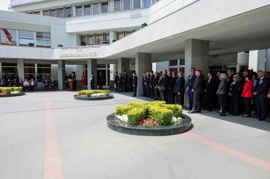 Hayatını kaybeden Büyükelçi Şen için Dışişleri Bakanlığında tören düzenlendi