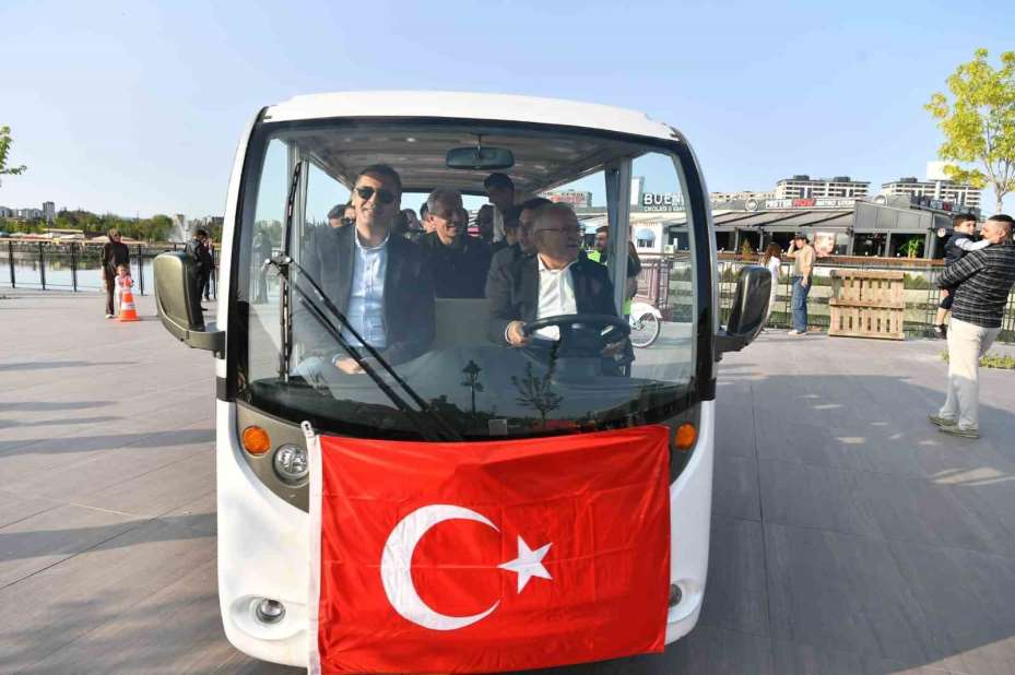 Başkan Büyükkılıç, Mutfak Sanatları Merkezi’nde vatandaşlarla buluştu