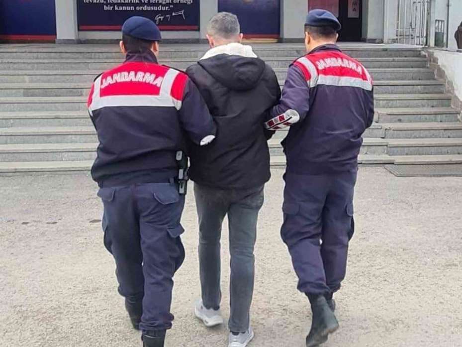 Kırıkkale’de çeşitli suçlardan aranan 2 hükümlü yakalandı