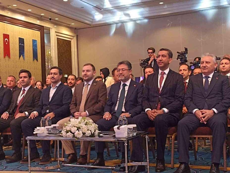 Bakan Yumaklı: "Türkiye, 186 ülkeye 2 bin 200 çeşitten fazla tarım ve gıda ürünleri ihraç ediyor"