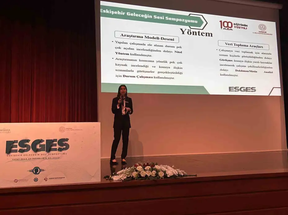 Eskişehir Geleceğin Sesi Sempozyumu’nda yapay zeka teknolojisi değerlendirildi