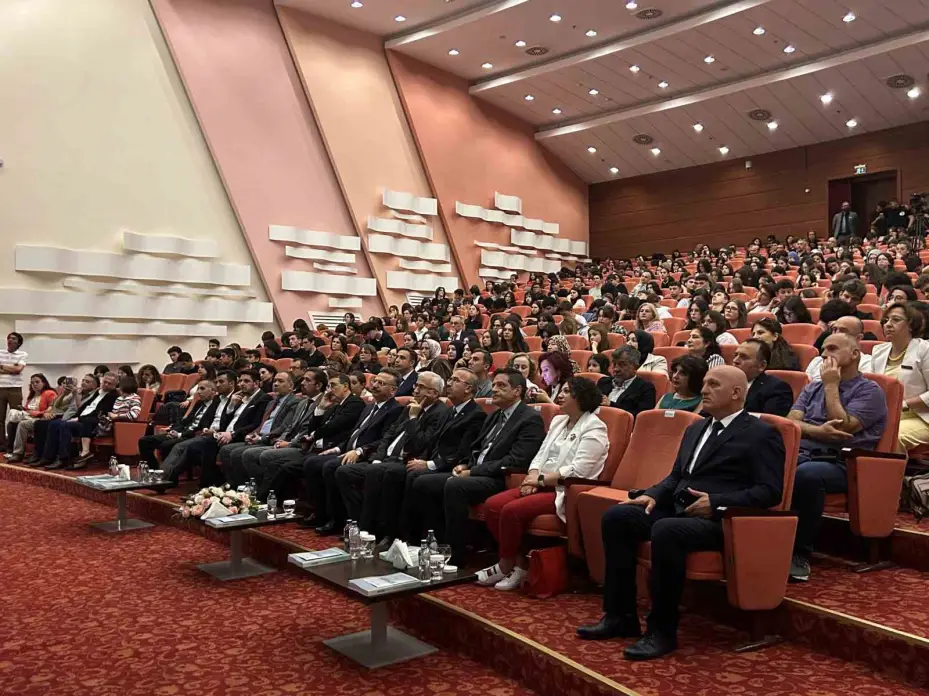 Eskişehir Geleceğin Sesi Sempozyumu’nda yapay zeka teknolojisi değerlendirildi