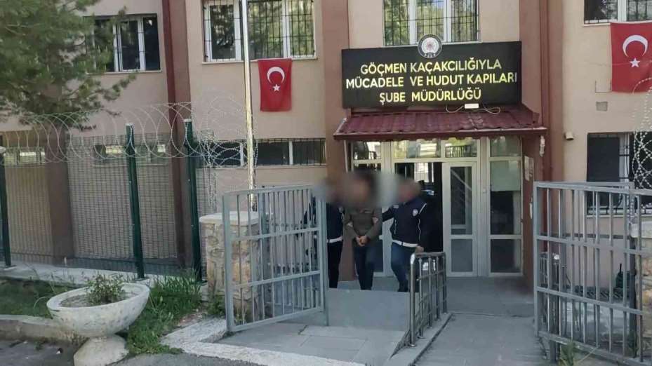 Sivas’ta göçmen kaçakçılığına geçit yok: 6 kişi tutuklandı