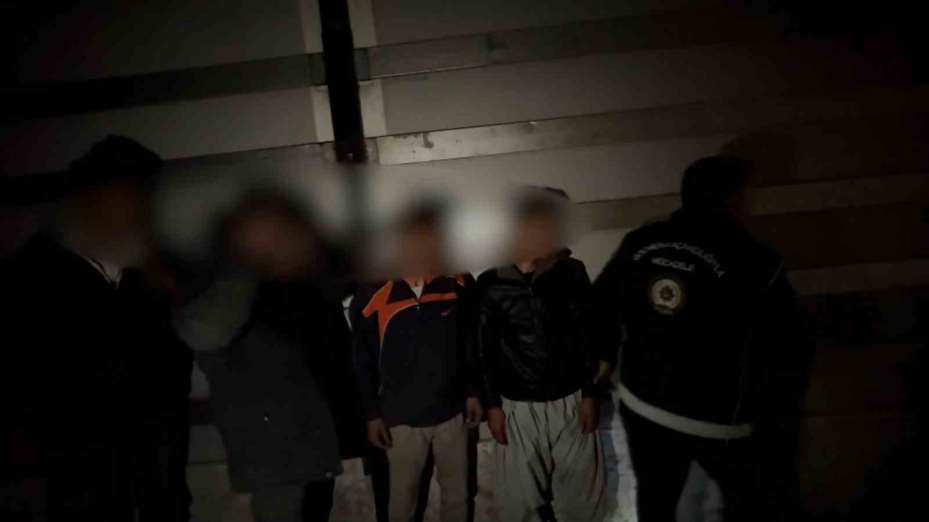 Sivas’ta göçmen kaçakçılığına geçit yok: 6 kişi tutuklandı