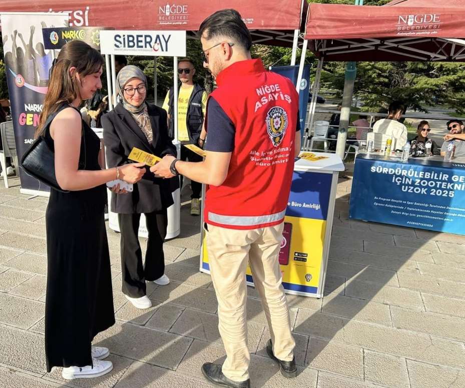 Gençlik Haftasında öğrencilere siber farkındalık eğitimi verildi