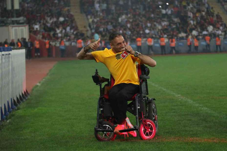 Eskişehirspor’un kutlamaları için engel tanımadı