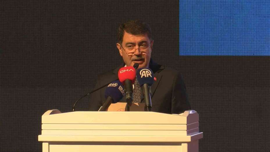 Ankara Valisi Şahin: "Ürettiğimiz yapay zekayı kullanmamız, gençlerimizi buna göre yetiştirmemiz lazım"
